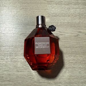 VIKTOR & ROLF Perfume